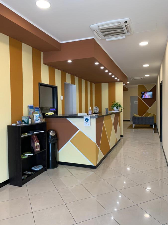布萨娜酒店 波尔图托尔 外观 照片