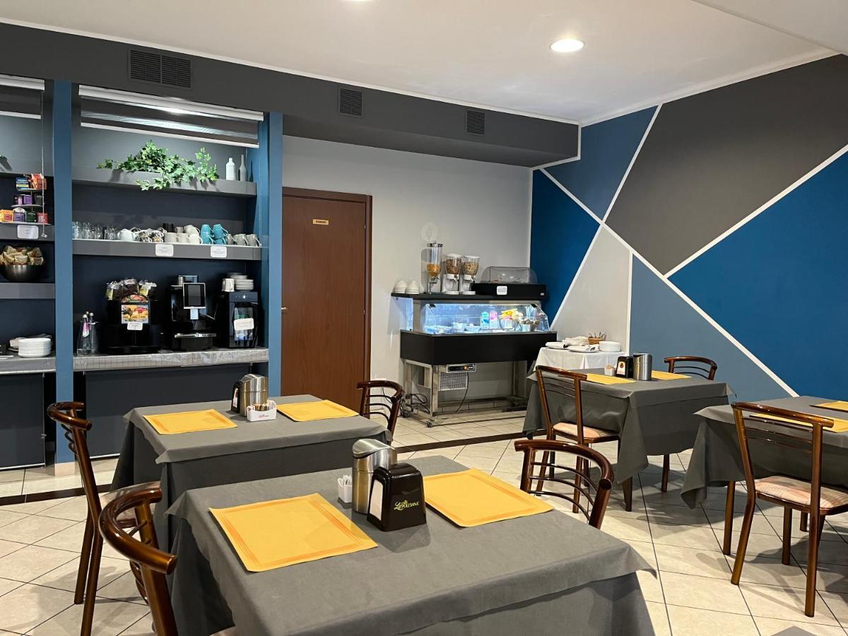 布萨娜酒店 波尔图托尔 外观 照片
